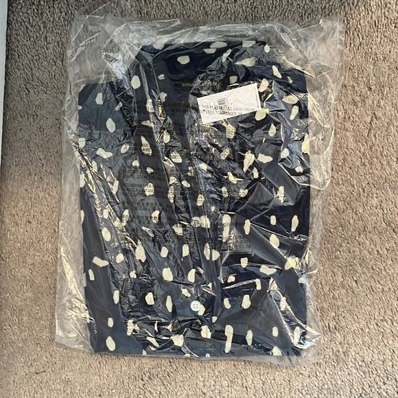 NWT Banana Republic Slim Short Sleeve Shirt - Picture 8 of 8